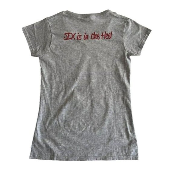 Woman Medium NYC Broadway Show Kinky Boots The Musical Grey B'Way Merch T Shirt - Picture 2 of 6